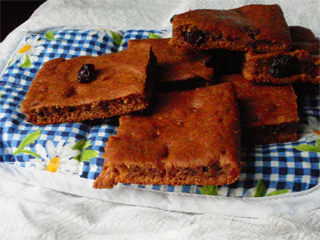 Bolo de Café e Uva passa Bolo de Café e Uva passa